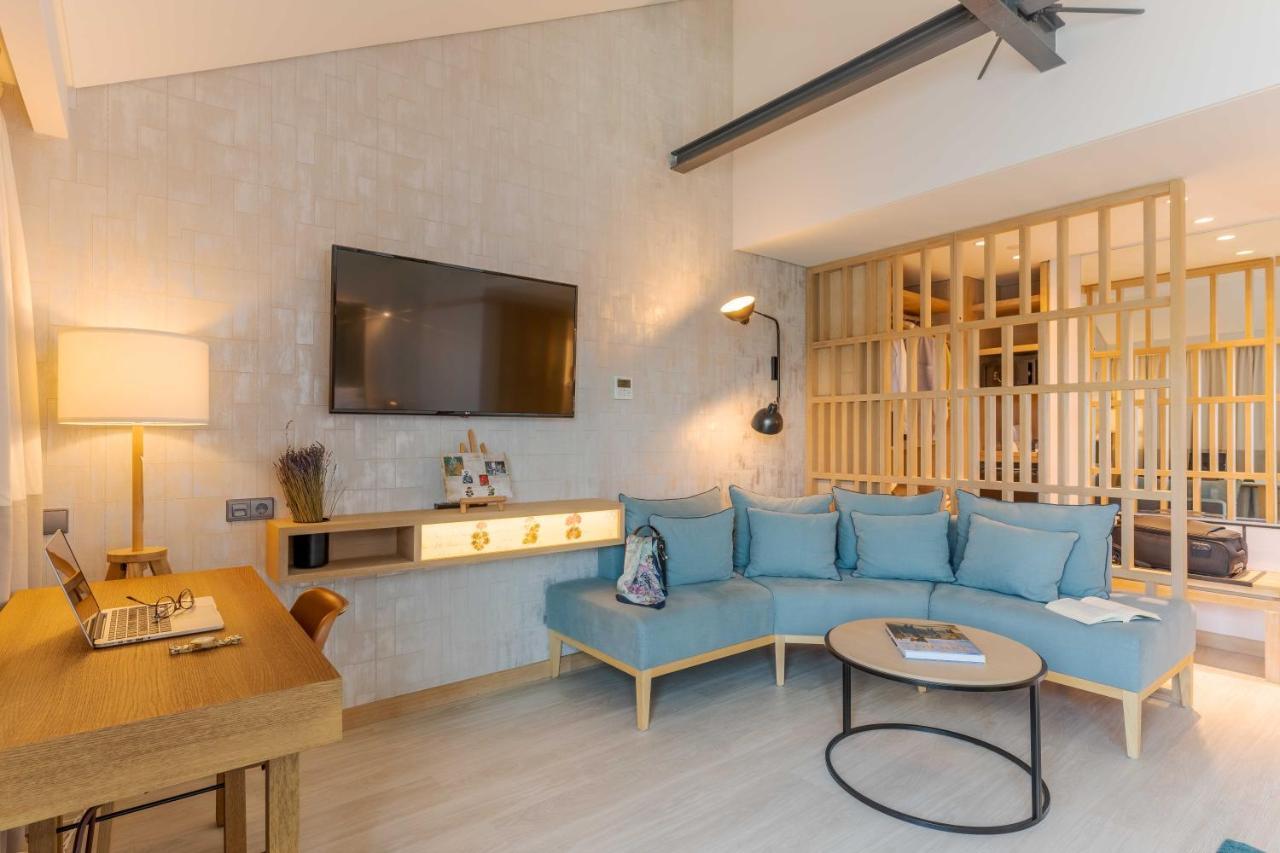Pestana Douro Riverside - Preferred Hotels & Resorts, Lifestyle Valbom  외부 사진 A living room at the hotel