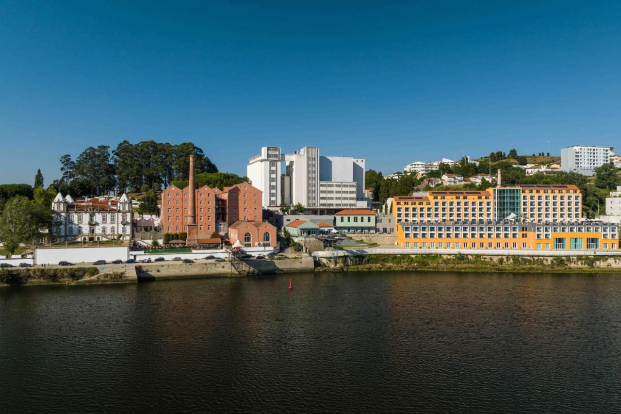 Pestana Douro Riverside - Preferred Hotels & Resorts, Lifestyle Valbom  외부 사진 The campus of the University of Vigo, in Pontevedra.