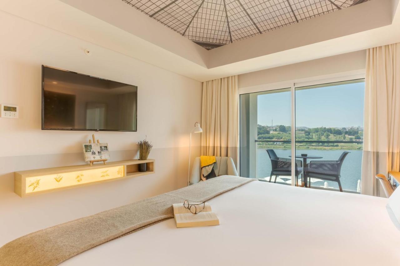 Pestana Douro Riverside - Preferred Hotels & Resorts, Lifestyle Valbom  외부 사진 A room at the hotel